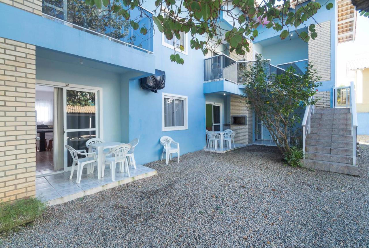 봄비나스 Apartamento Ferias De Verao 02 아파트 외부 사진